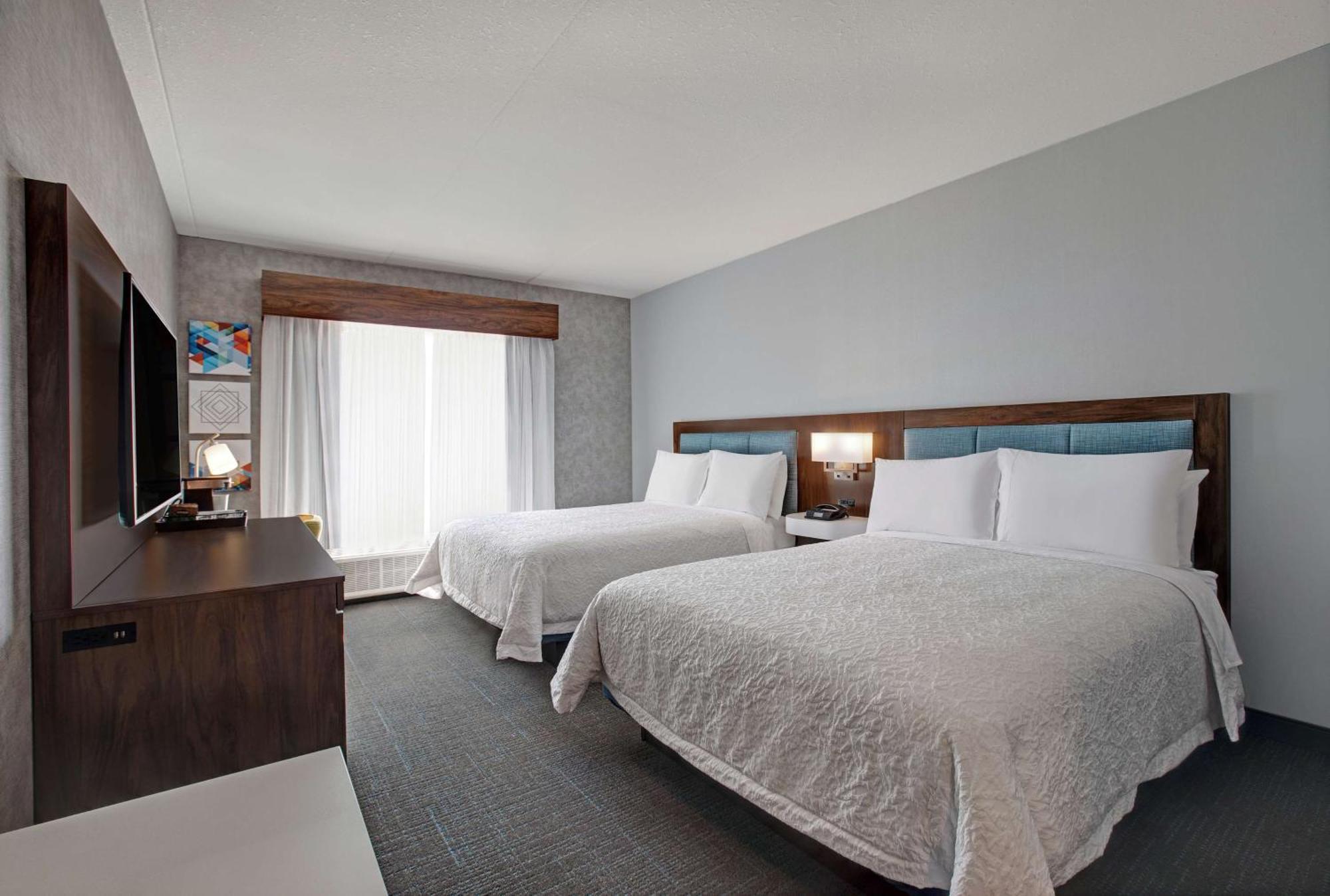 Hampton Inn & Suites By Hilton Waterloo St. Jacobs Екстер'єр фото